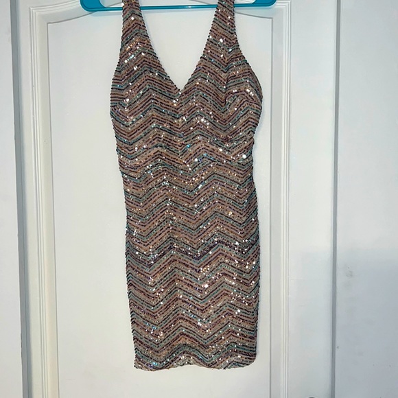 Multi color sequence mini dress - Picture 1 of 2